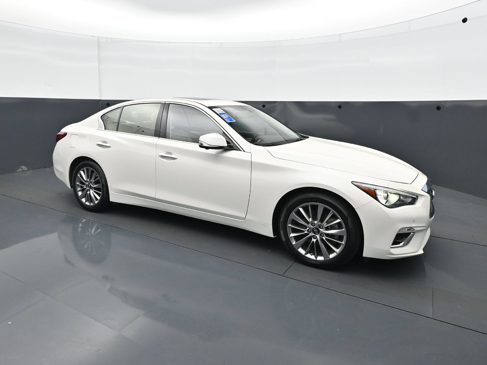 Used 2024 INFINITI Q50 Luxe AWD/4WD image 9