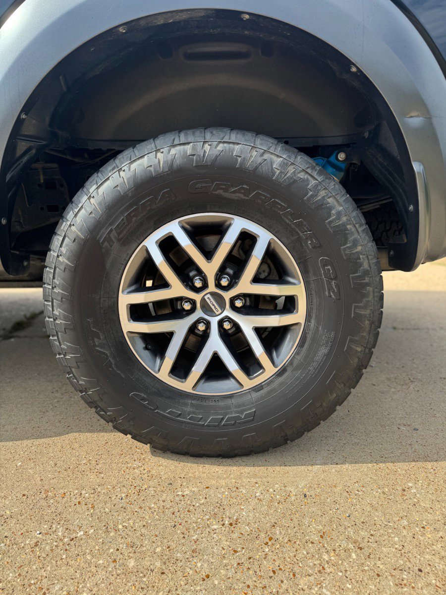 Used 2018 Ford F150 Raptor w/ Equipment Group 802A Luxury image 8