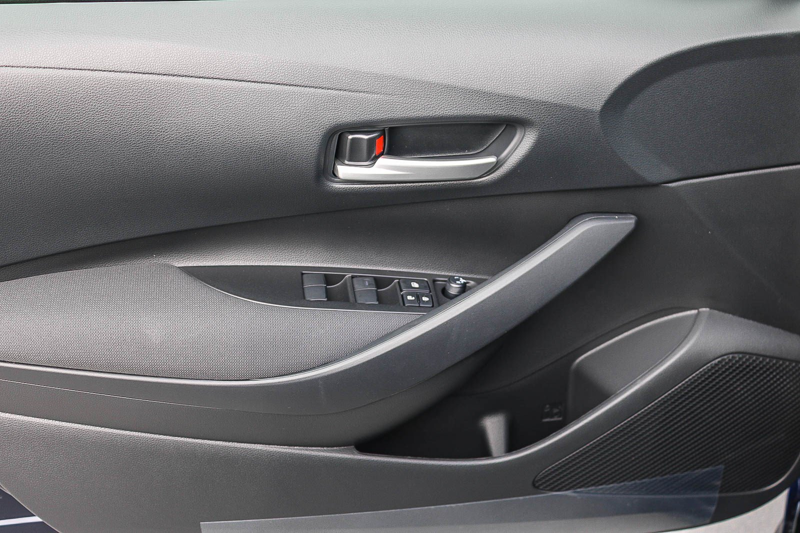 New 2026 Toyota Corolla SE FWD image 21
