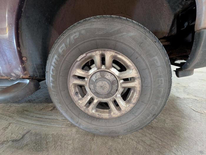 Used 2001 Ford Expedition XLT AWD/4WD image 19
