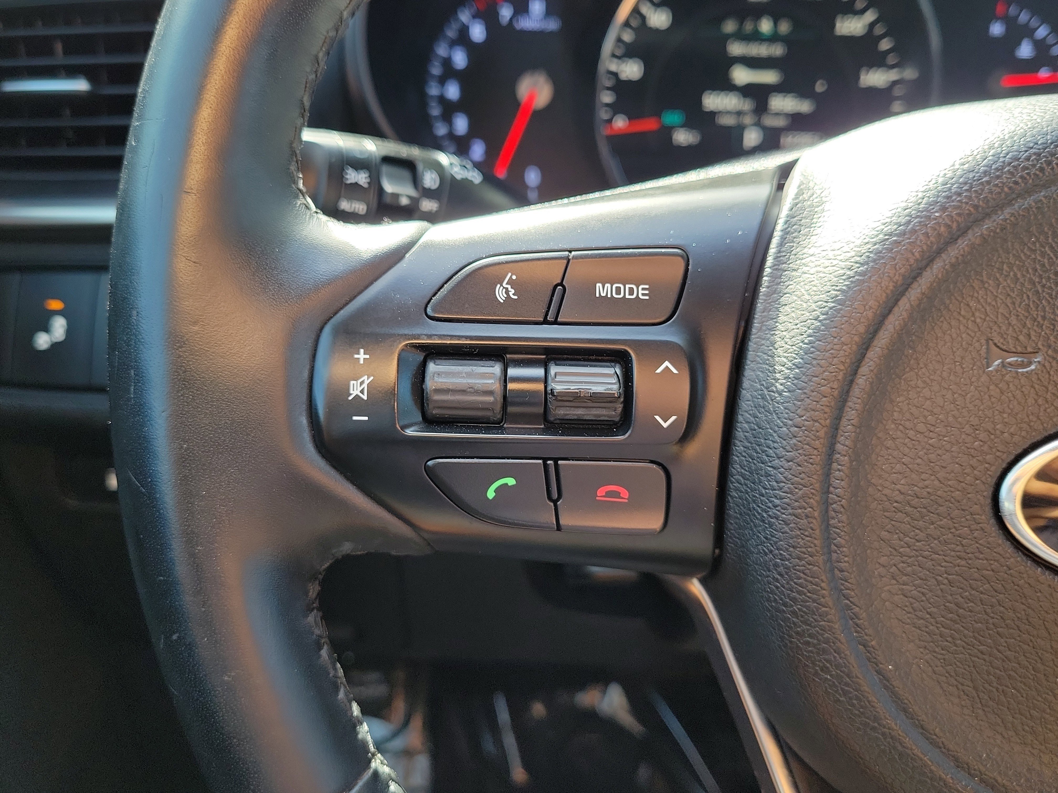 Used 2018 Kia Sorento EX image 26