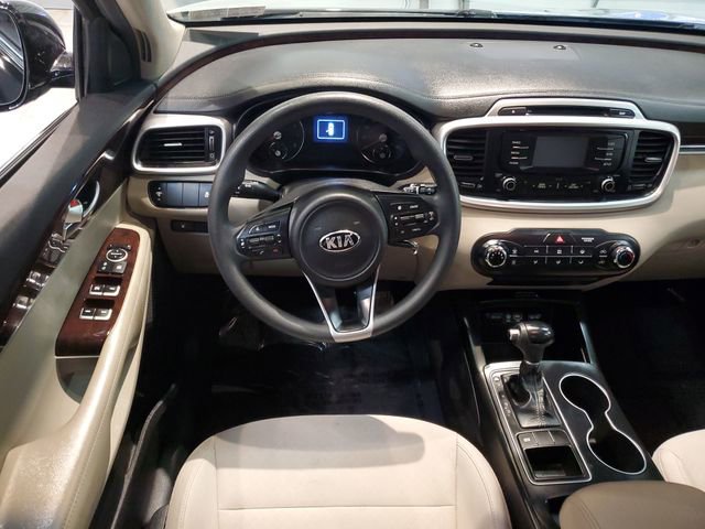 Used 2017 Kia Sorento LX image 15