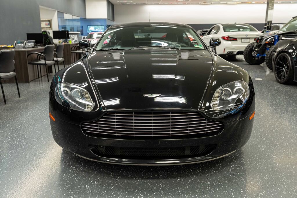 Used 2007 Aston Martin V8 Vantage Coupe image 2