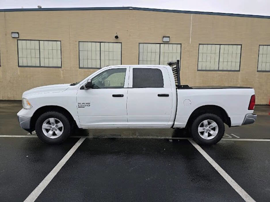 Used 2022 RAM 1500 Tradesman w/ Chrome Appearance Group image 4