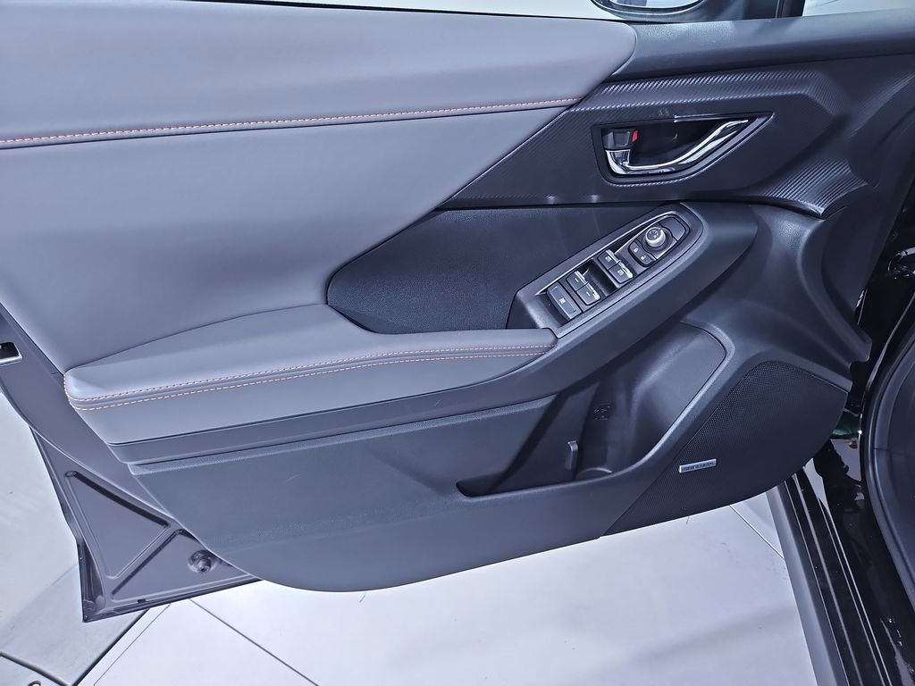 Used 2025 Subaru Crosstrek 2.5i Limited w/ Popular Package #4A image 11