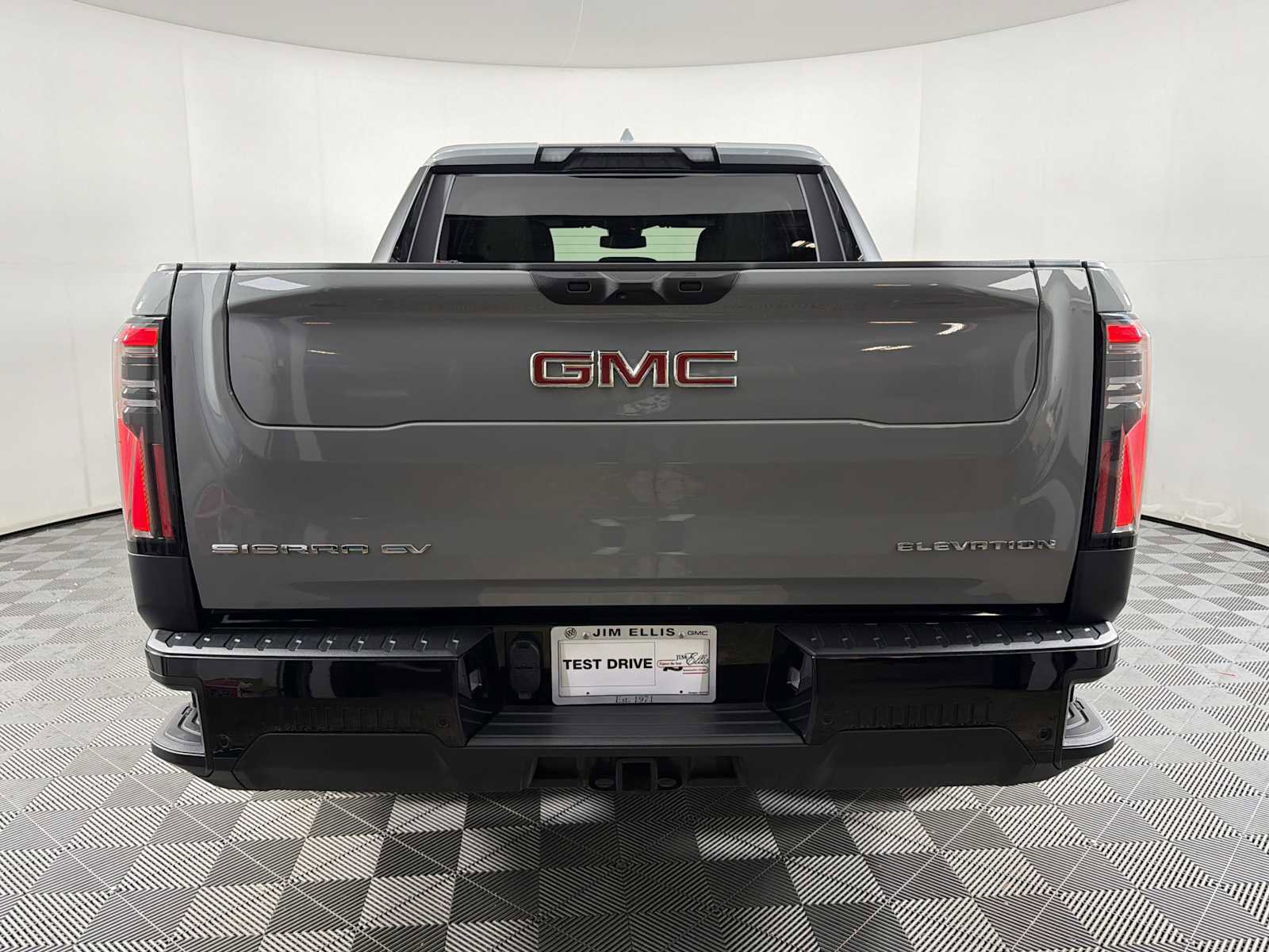Used 2026 GMC Sierra EV Elevation AWD/4WD image 5