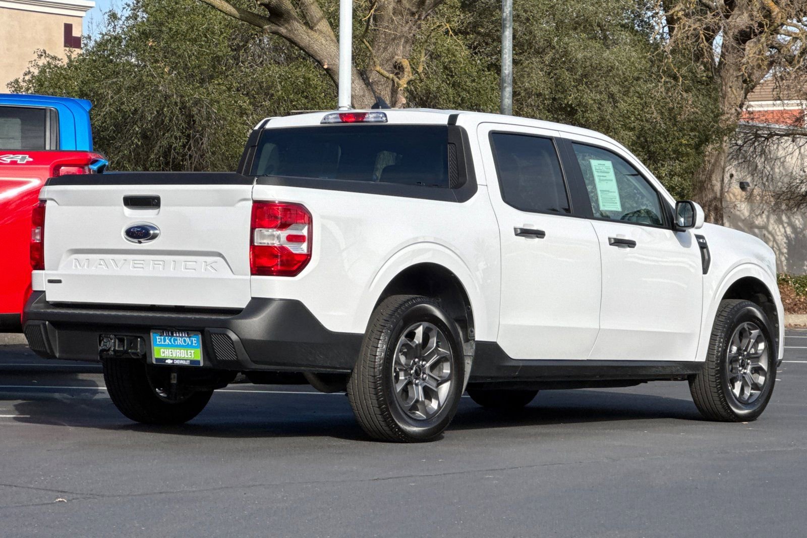 Used 2022 Ford Maverick XLT w/ XLT Luxury Package image 3