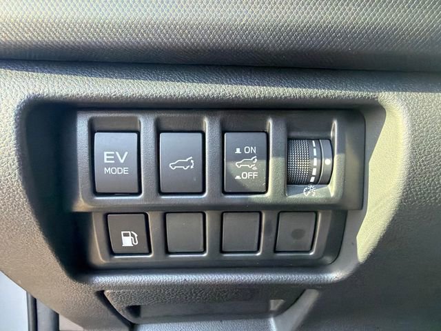 Used 2025 Subaru Forester Premium image 27