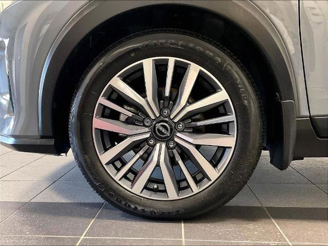 Certified 2024 Nissan Kicks SV FWD image 7