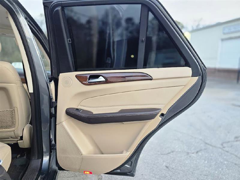 Used 2017 Mercedes-Benz GLE 350 image 24