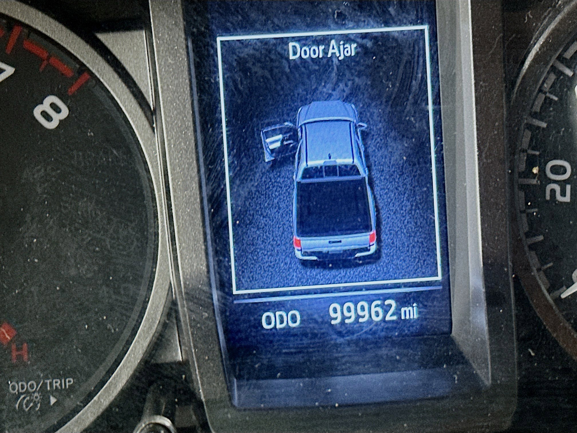 Used 2022 Toyota Tacoma TRD Off-Road image 18