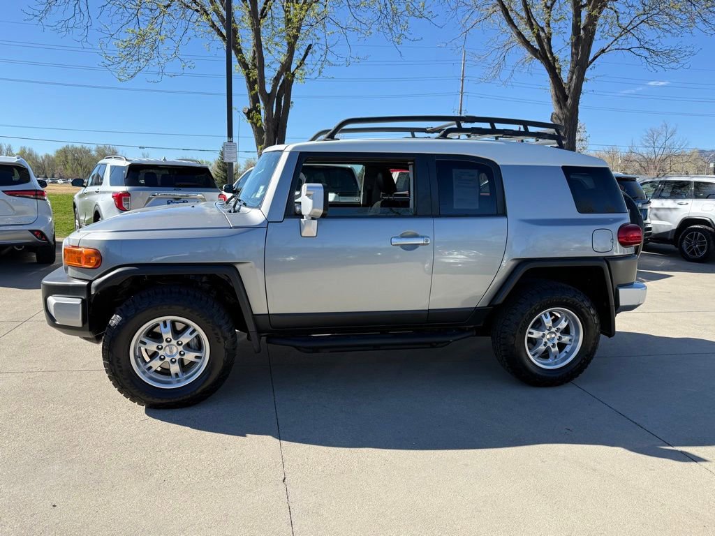 Used 2010 Toyota FJ Cruiser 4WD image 7