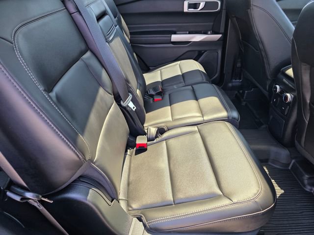 Certified 2023 Ford Explorer XLT w/ Equipment Group 202A image 15