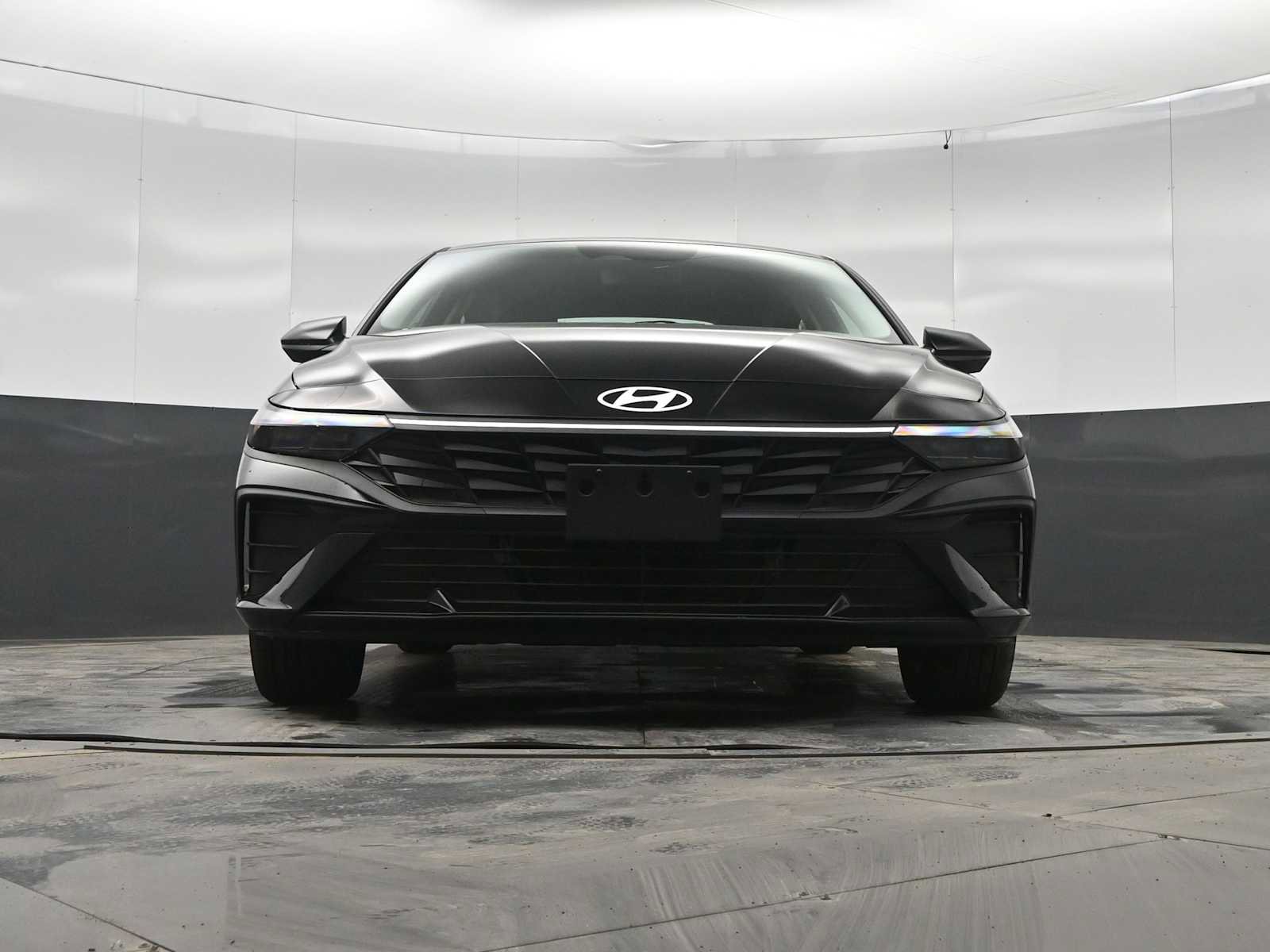 New 2026 Hyundai Elantra Blue image 32