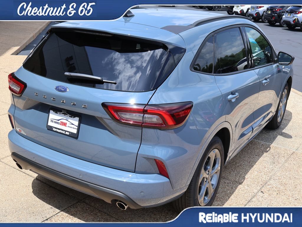 Used 2024 Ford Escape ST-Line w/ Tech Pack #1 FWD image 6