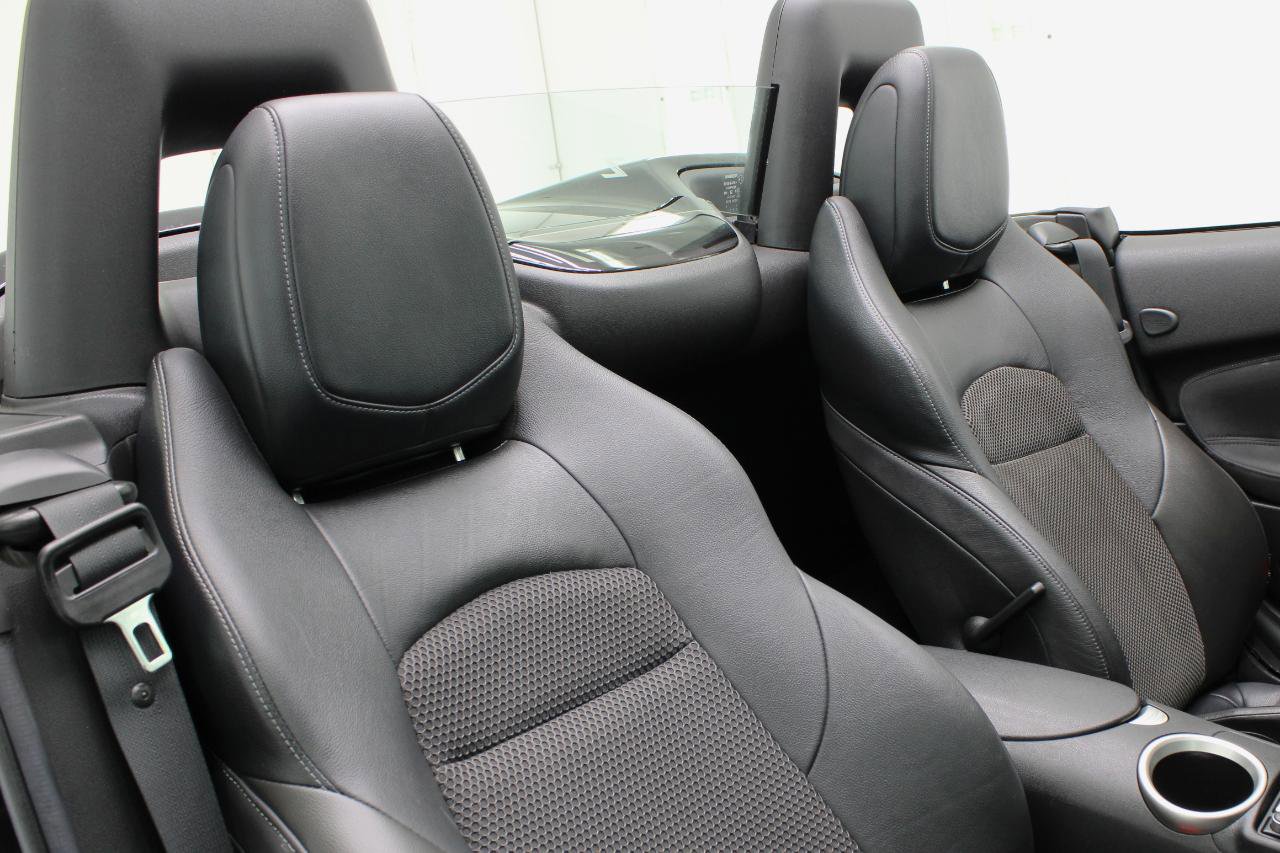 Used 2010 Nissan 370Z Touring w/ Sport Pkg RWD image 47