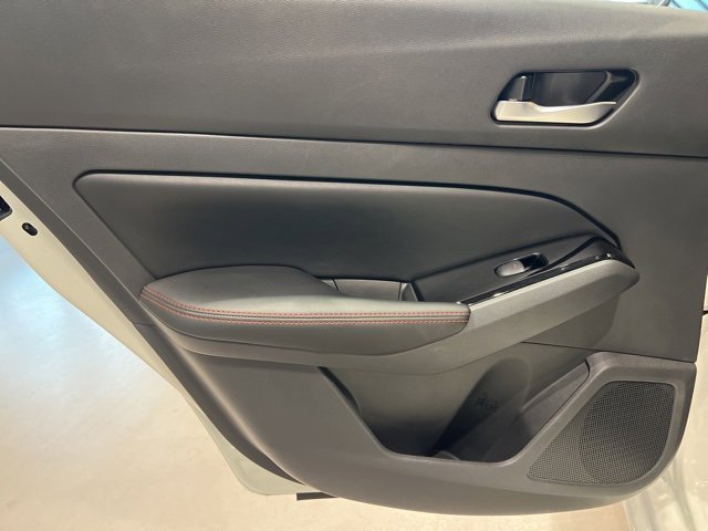 Used 2025 Nissan Altima 2.5 SR image 41