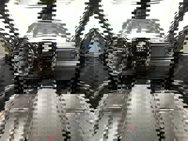 Used 2021 Nissan Titan PRO-4X w/ Pro-4x Convenience Package image 22