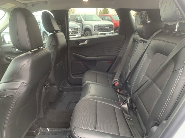 New 2025 Ford Escape SE w/ Class II Trailer Tow Package image 9