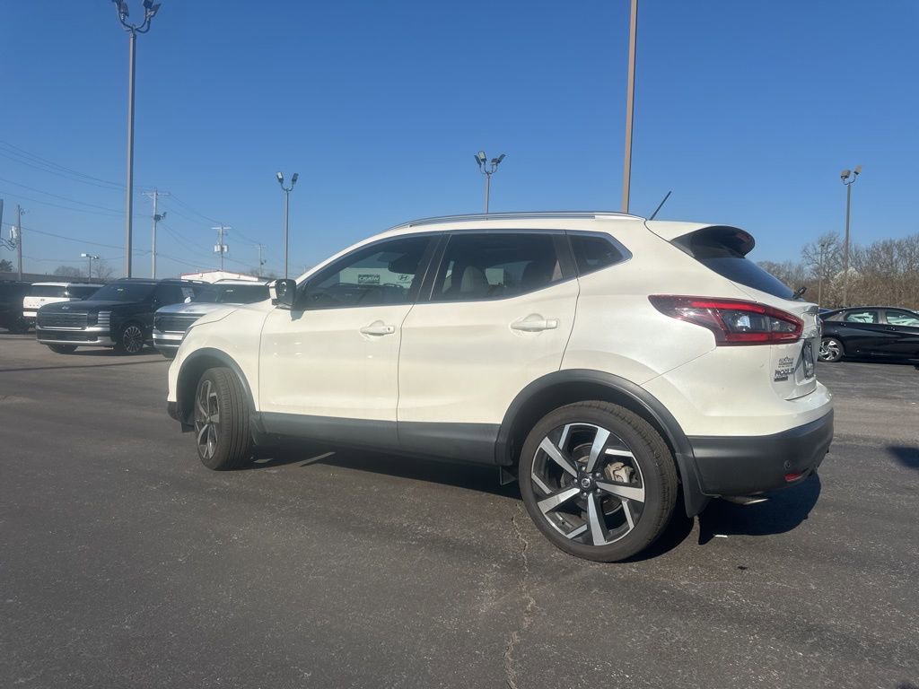 Used 2020 Nissan Rogue Sport SL w/ Premium Package image 9