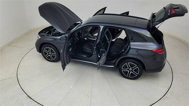 Used 2024 Mercedes-Benz GLC 300 4MATIC w/ AMG Line image 84