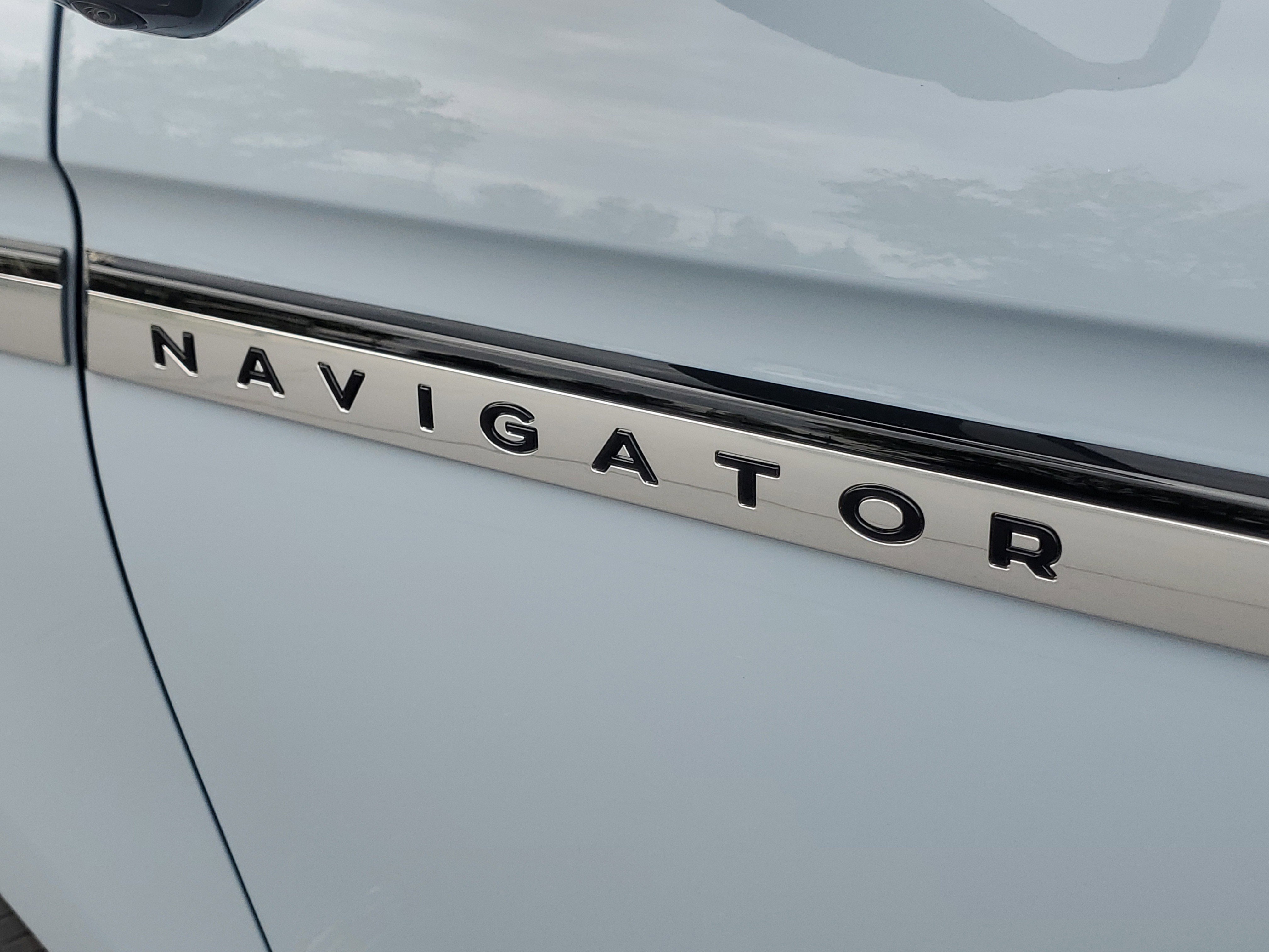 New 2026 Lincoln Navigator Reserve AWD/4WD image 7
