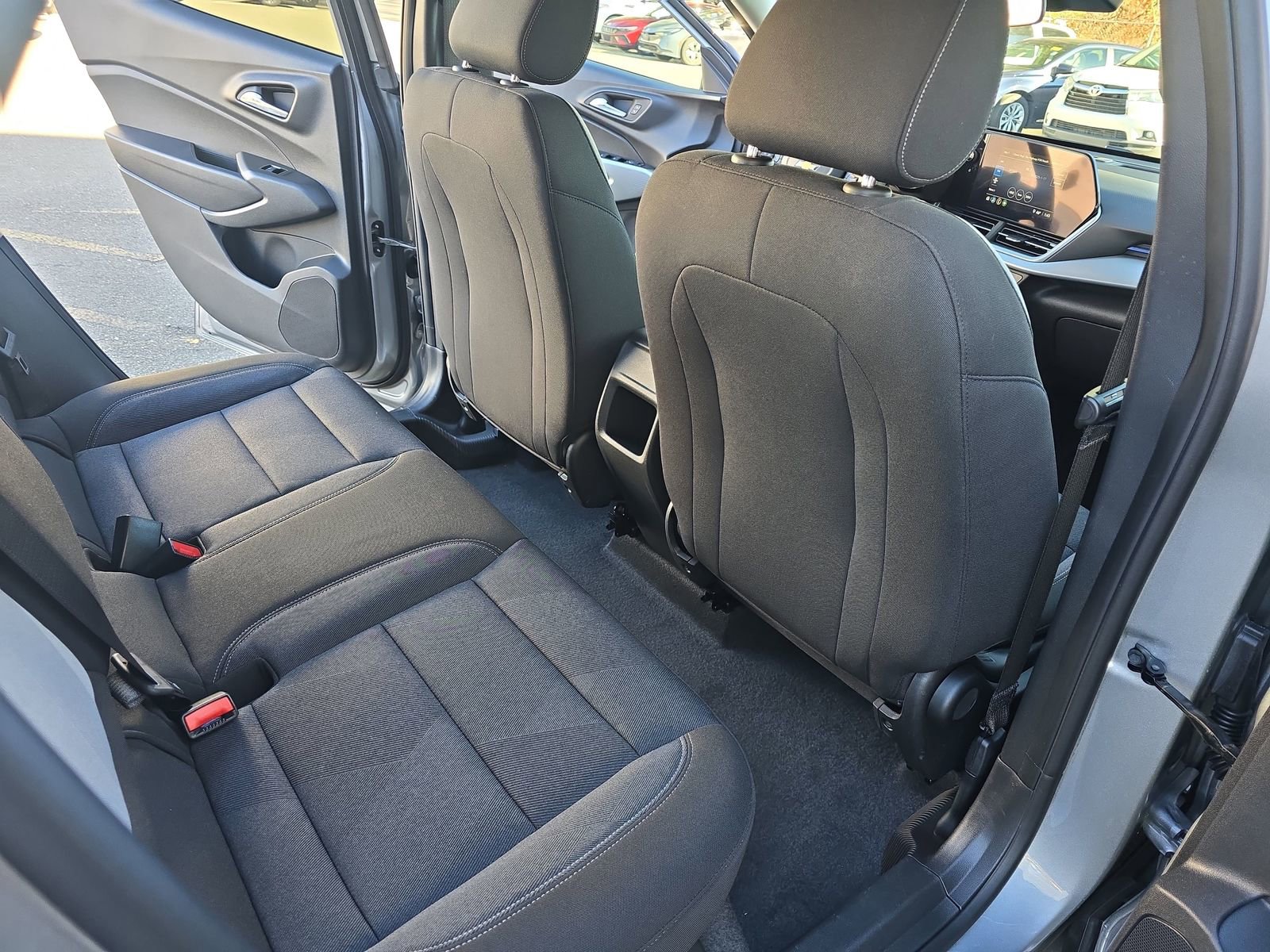 Used 2025 Chevrolet Trax LS w/ Driver Confidence Package image 17