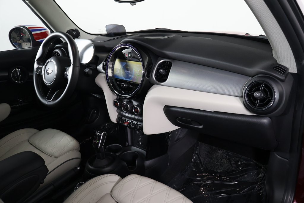 Used 2023 MINI Cooper 2-Door Hardtop FWD image 9