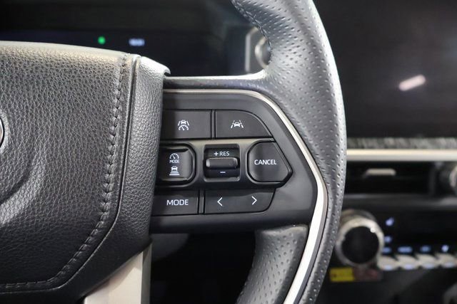 Certified 2025 Toyota 4Runner 4WD image 20