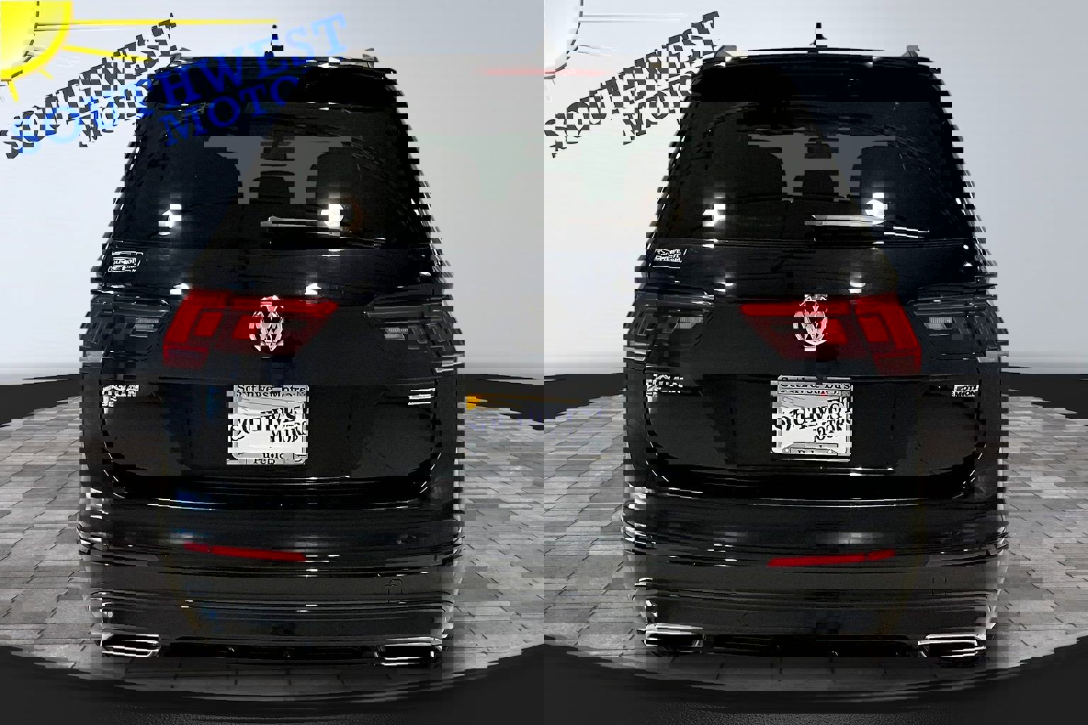 Used 2021 Volkswagen Tiguan SE R-Line image 5