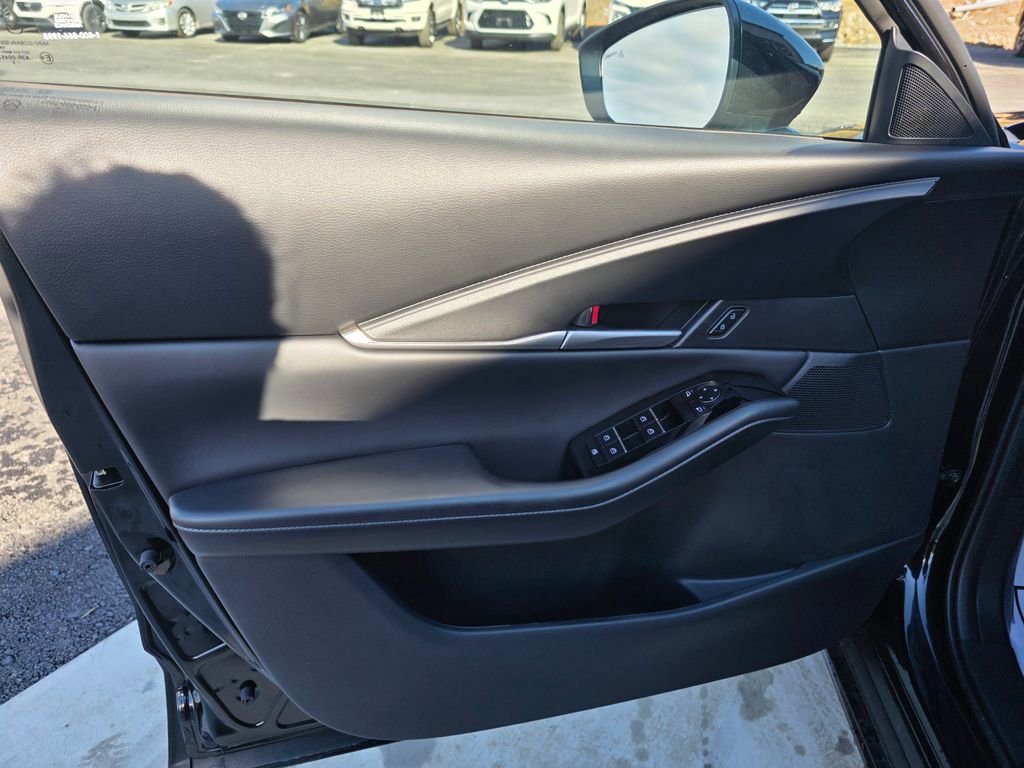 New 2025 MAZDA CX-30 AWD 2.5 S w/ Select Sport Pkg image 12