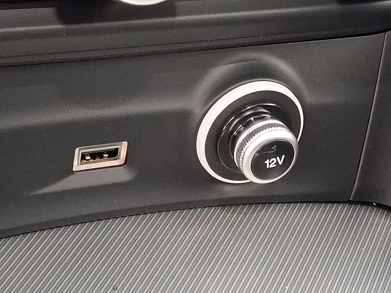 New 2025 Alfa Romeo Stelvio Sprint AWD/4WD image 18