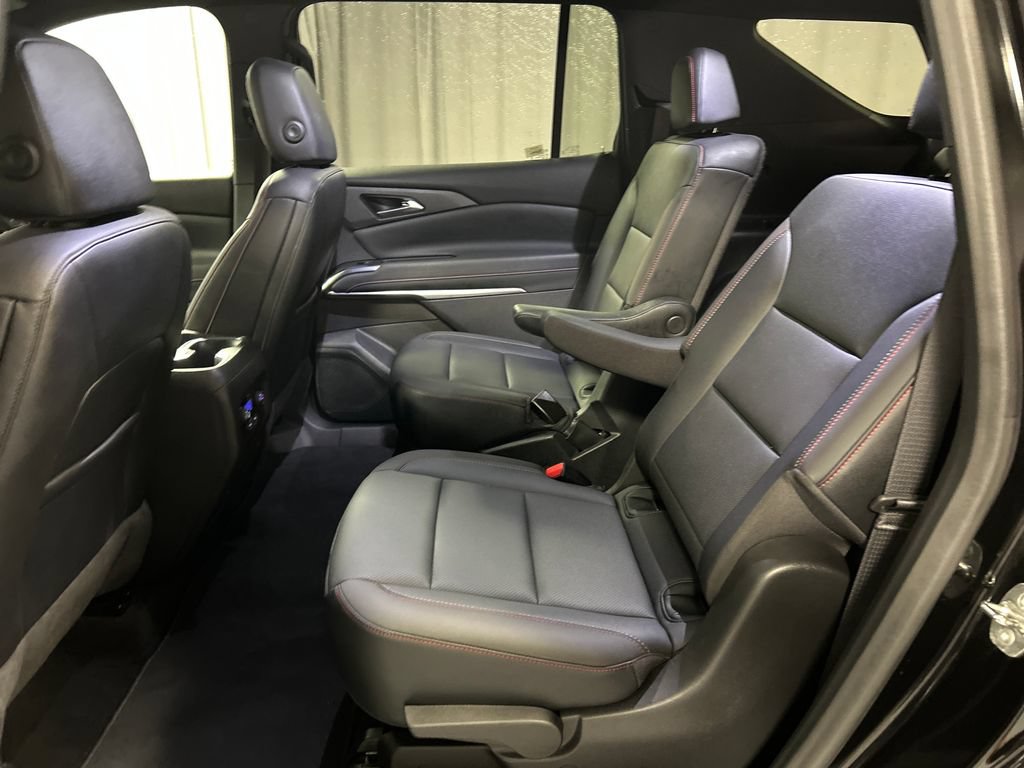 Used 2024 Chevrolet Traverse Z71 w/ LPO, Floor Liner Package AWD/4WD image 23