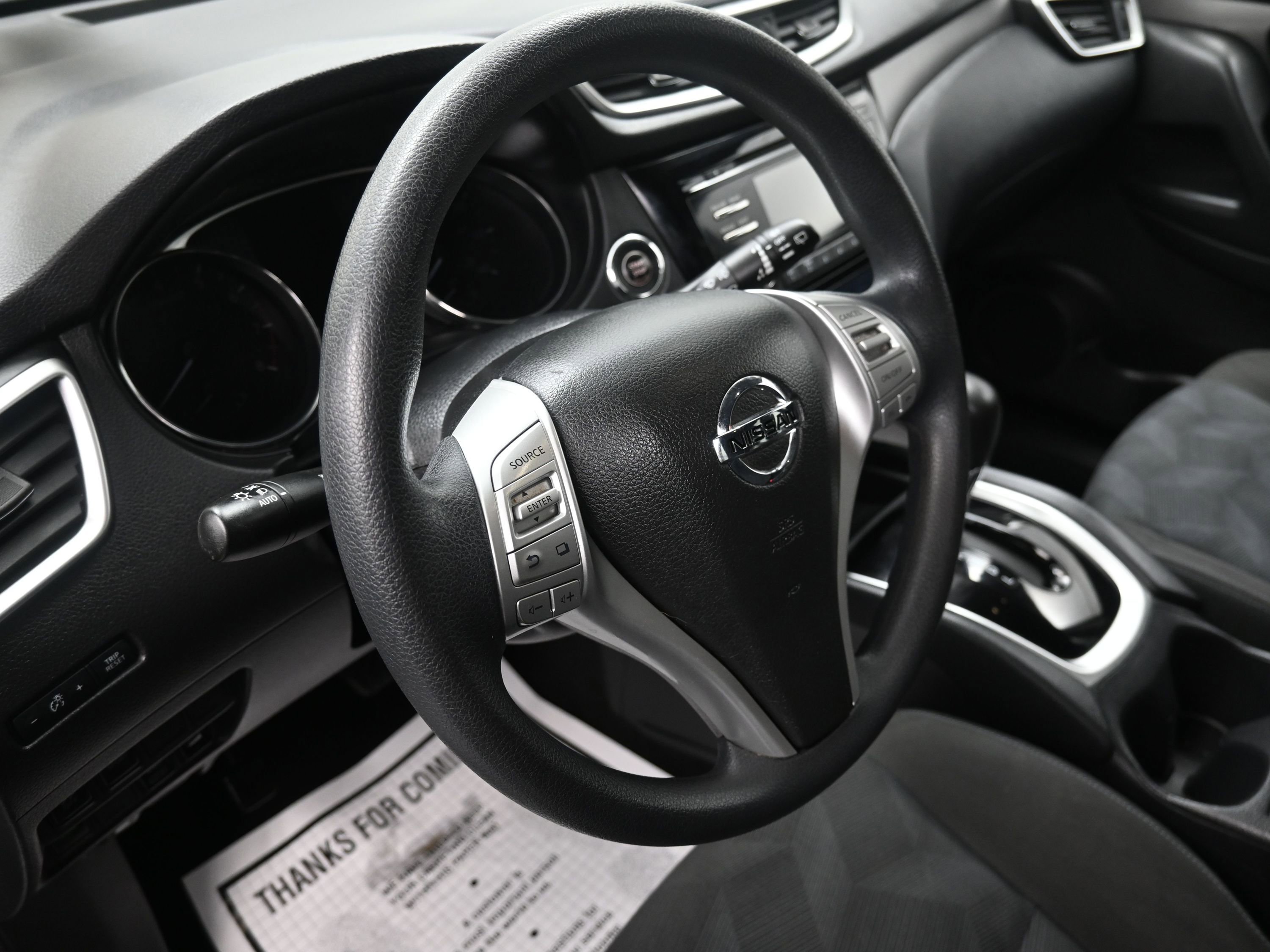 Used 2015 Nissan Rogue SV image 17