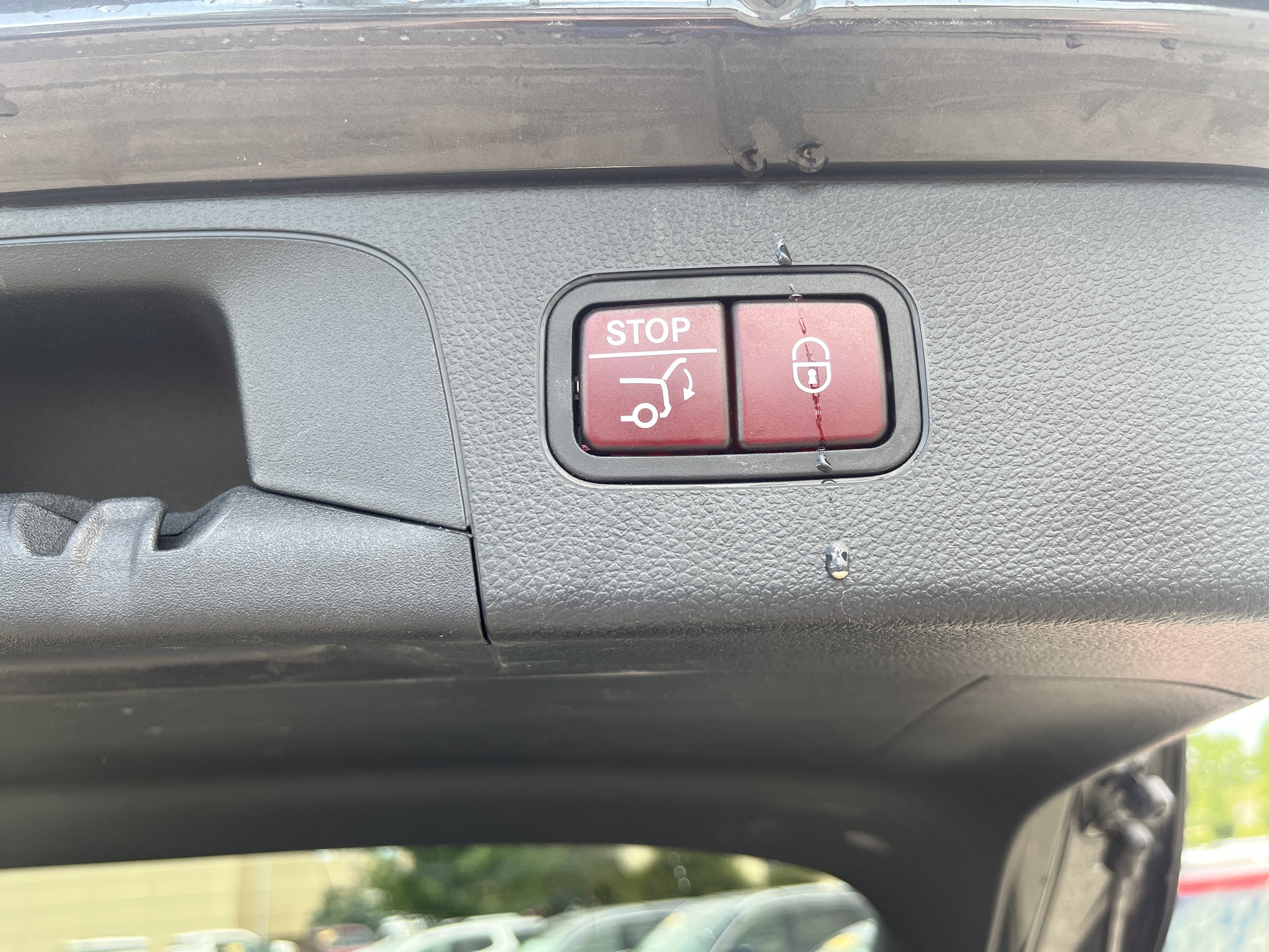 Used 2022 Mercedes-Benz GLC 300 4MATIC image 13