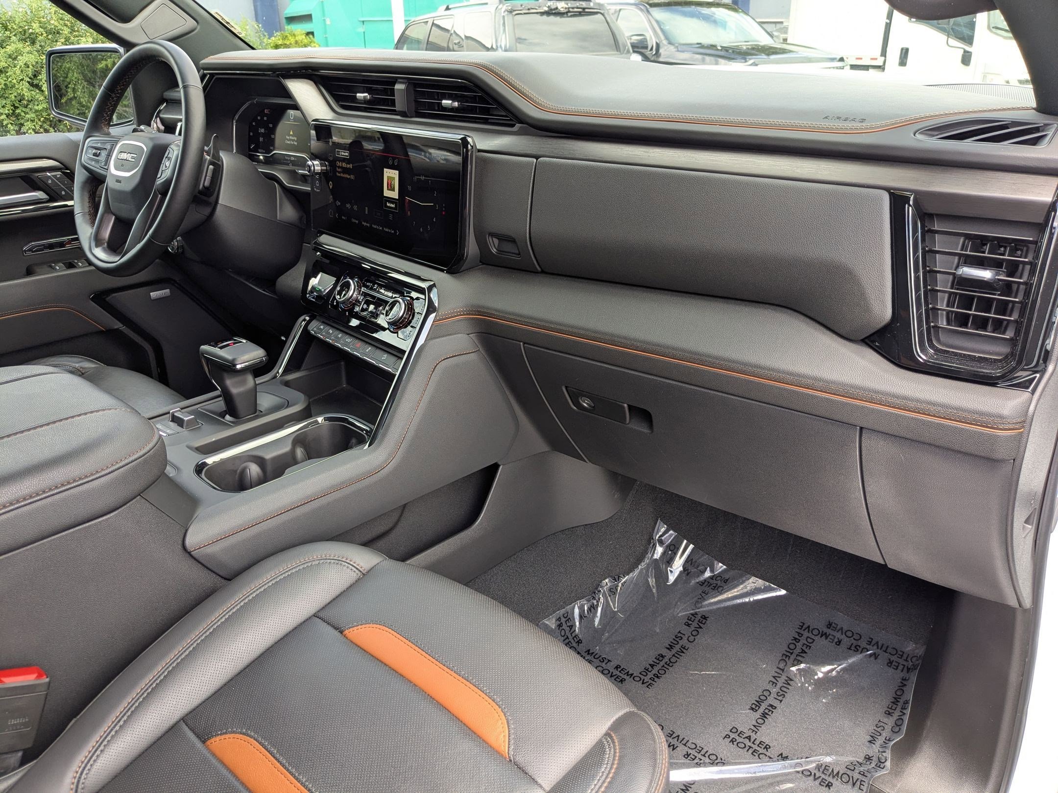 Used 2025 GMC Sierra 1500 AT4 w/ AT4 Premium Package AWD/4WD image 31