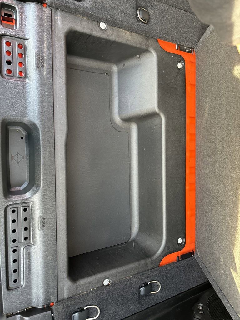 Used 2018 Jeep Wrangler Unlimited Sahara image 42