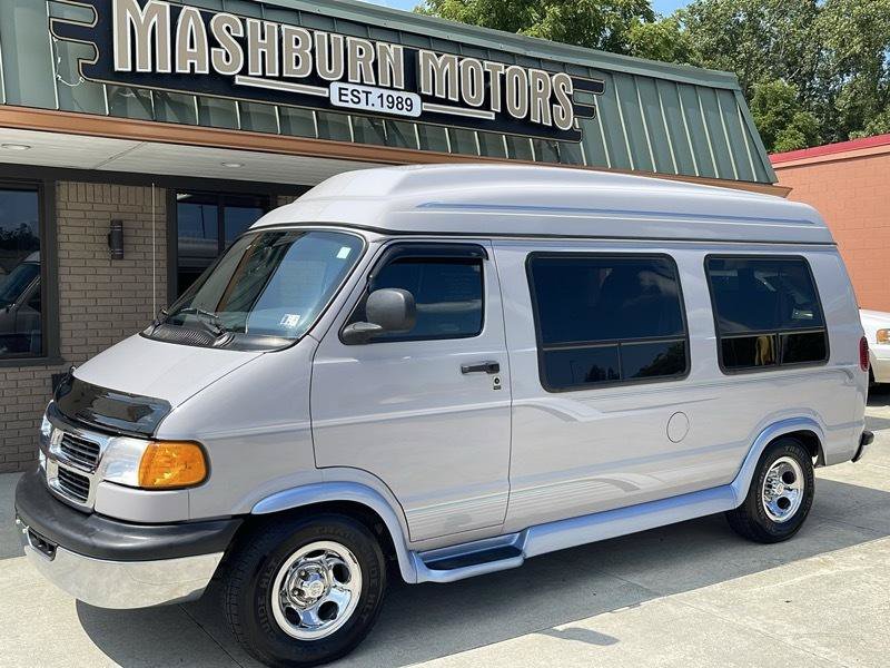 Used 1999 Dodge B1500 RWD image 2