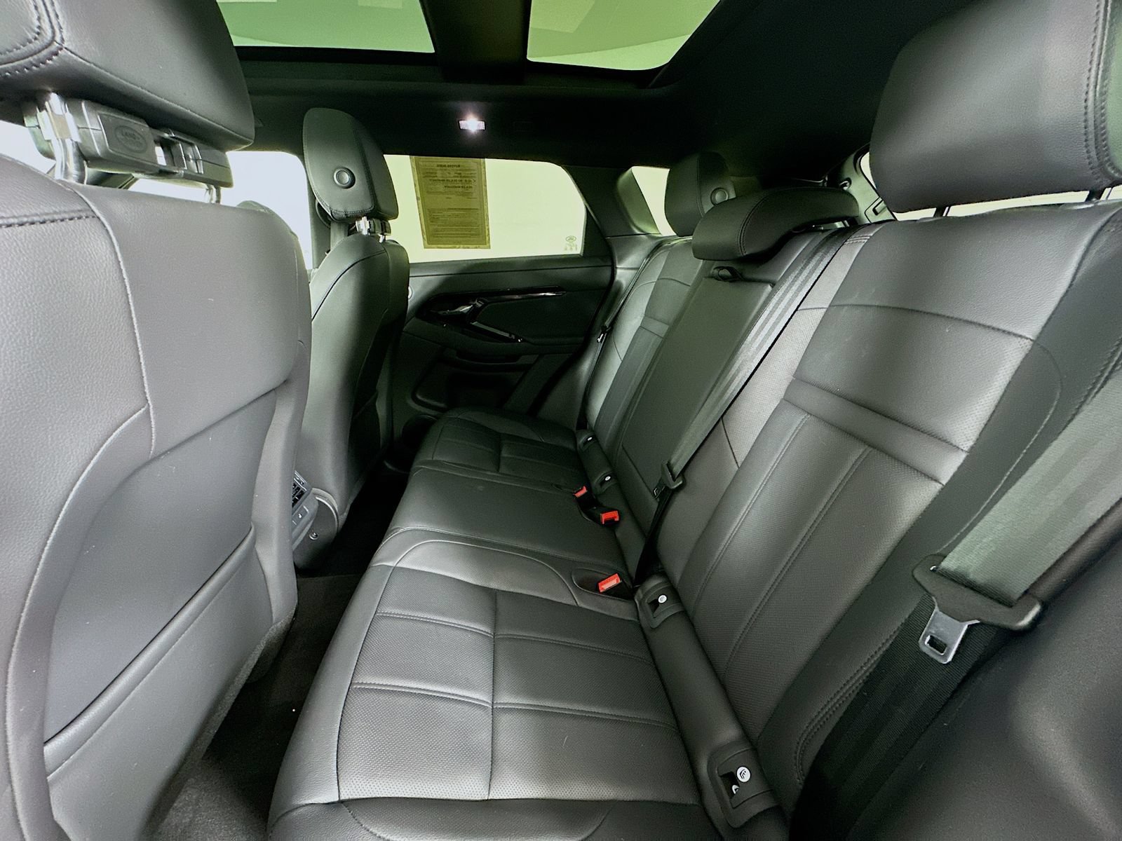 Used 2026 Land Rover Range Rover Evoque S AWD/4WD image 38