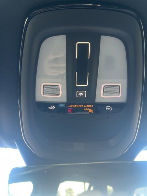 New 2026 Volvo XC90 B6 Core image 18