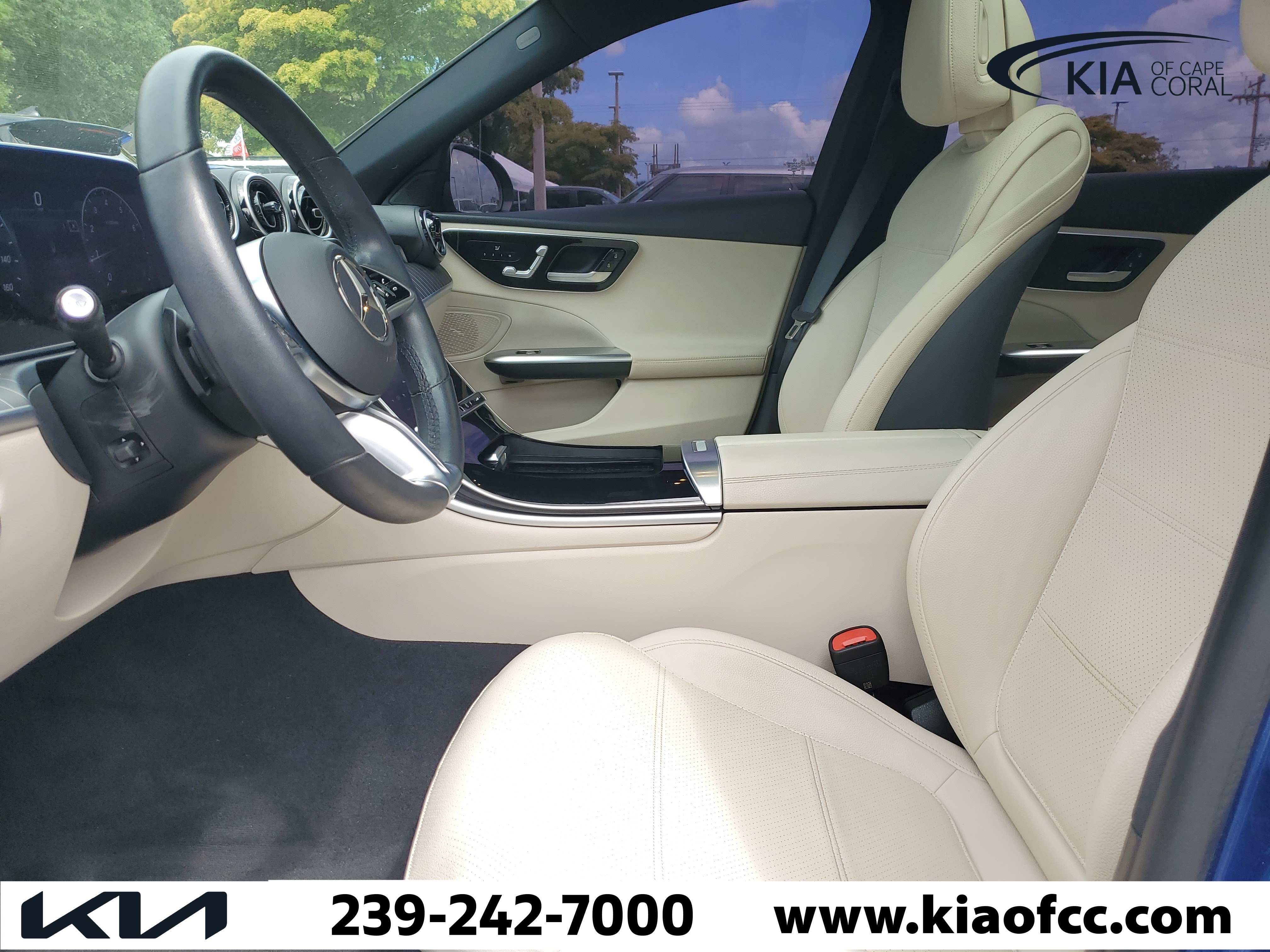Used 2023 Mercedes-Benz C 300 Sedan image 17