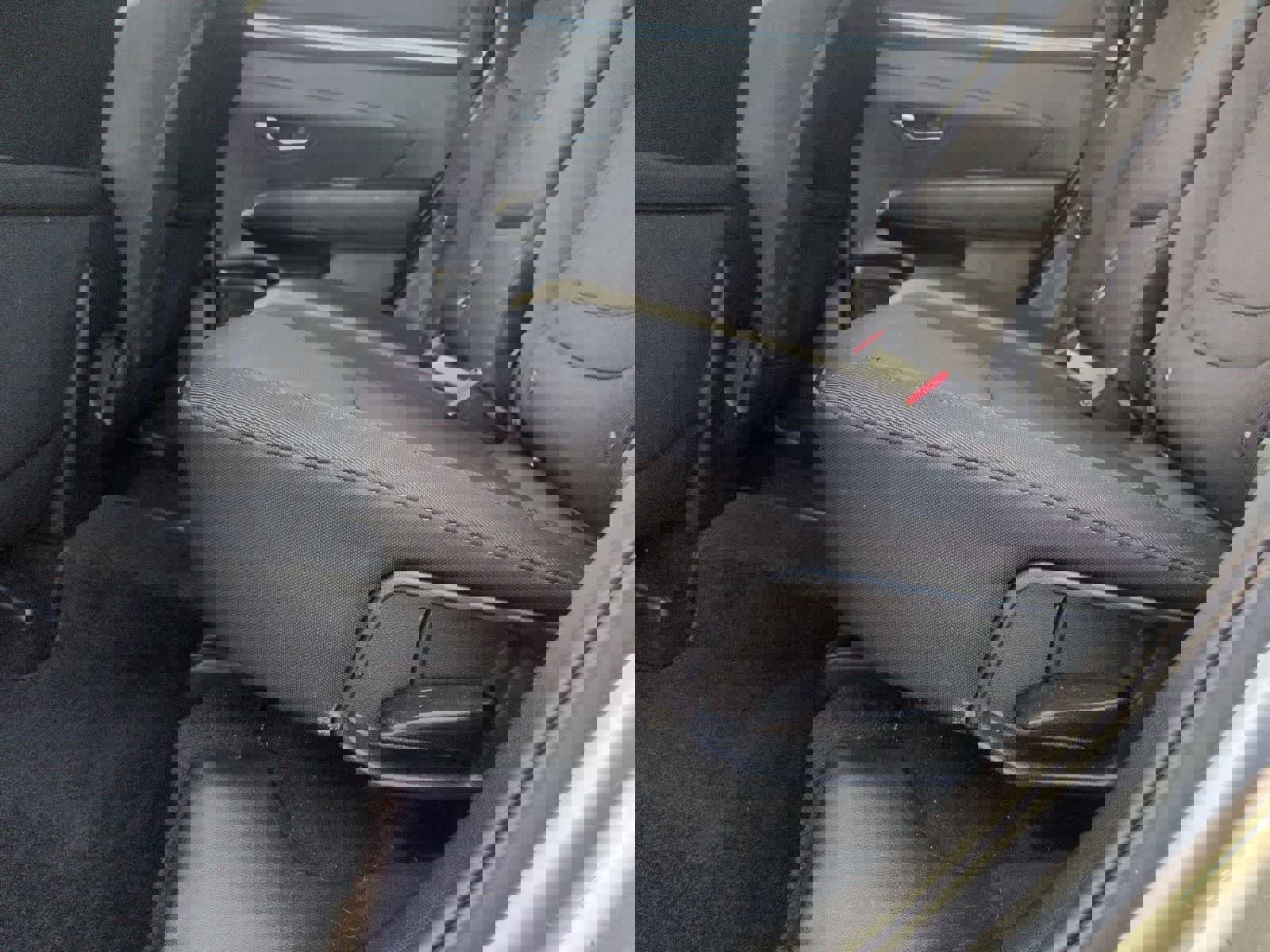 Used 2022 Hyundai Tucson SE image 17