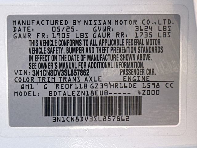 Used 2025 Nissan Versa S w/ Trunk Package image 31