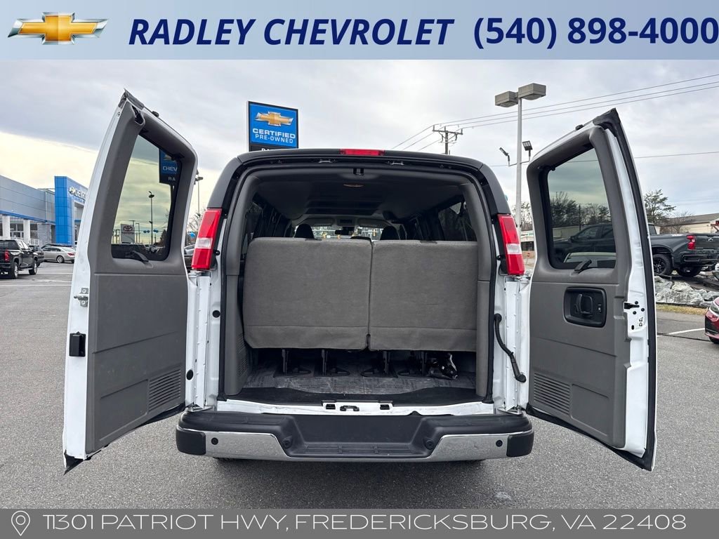 Certified 2024 Chevrolet Express 3500 LT w/ LT Preferred Equipment Group image 13