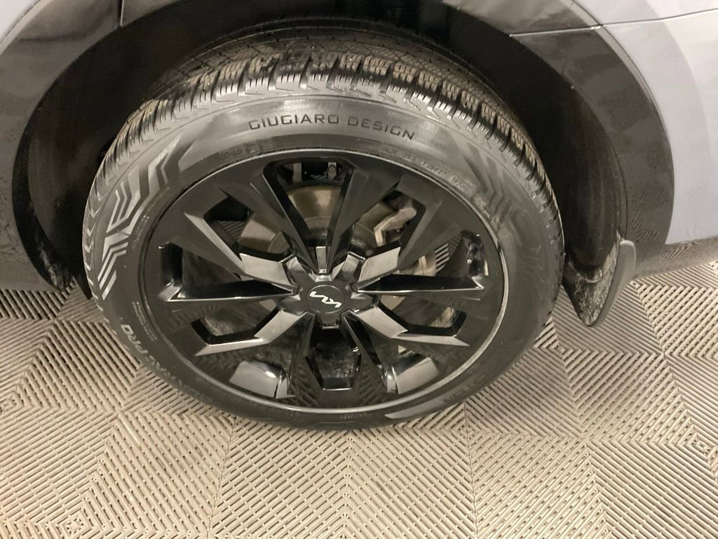 Used 2023 Kia Sorento SX image 8