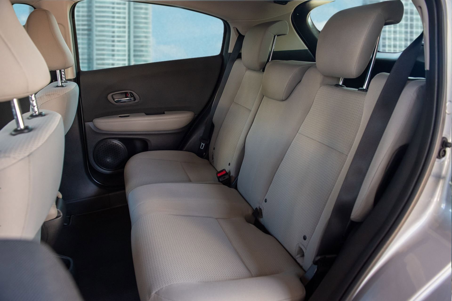 Used 2022 Honda HR-V LX image 7