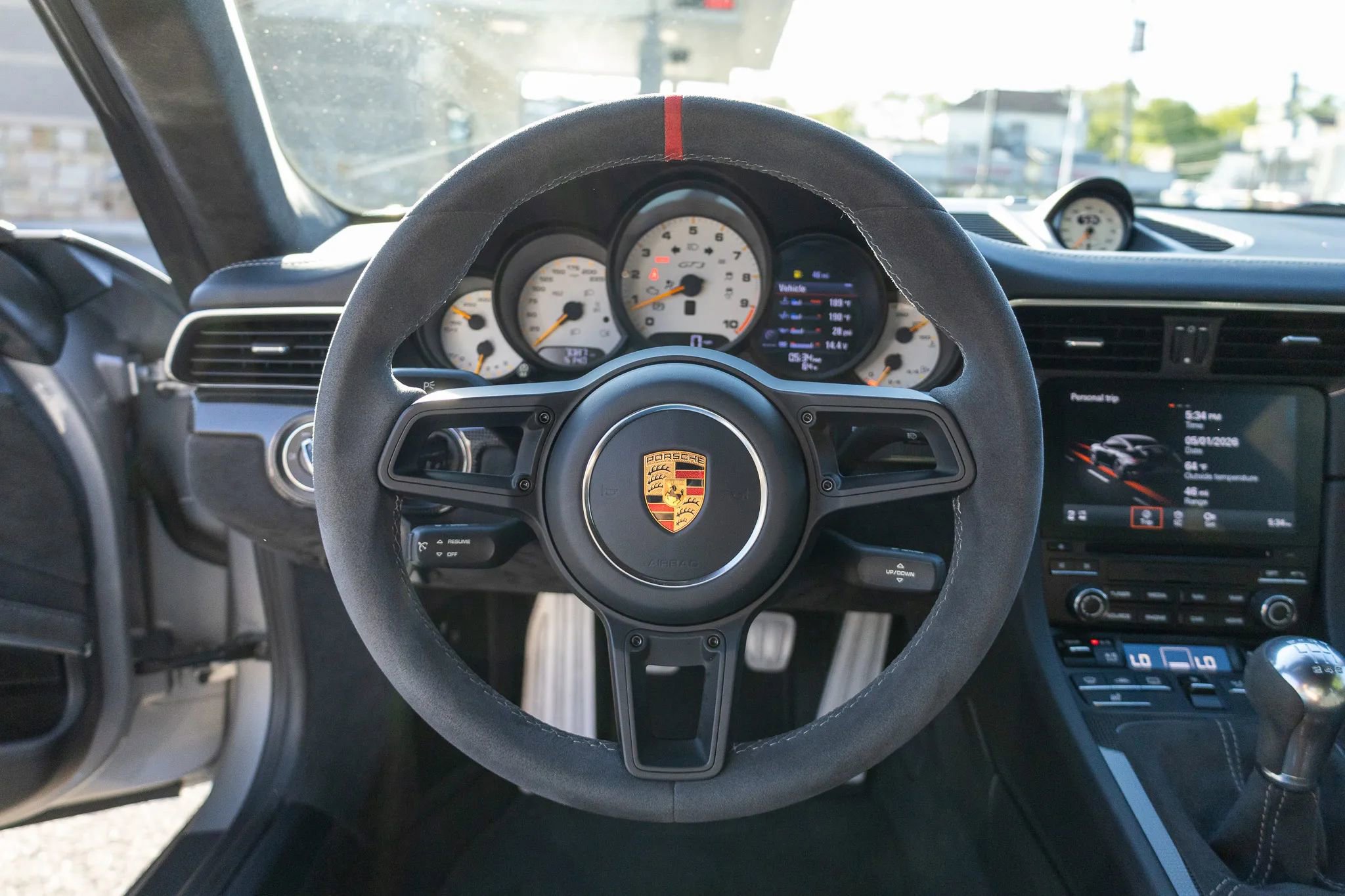 Used 2018 Porsche 911 GT3 RWD image 52