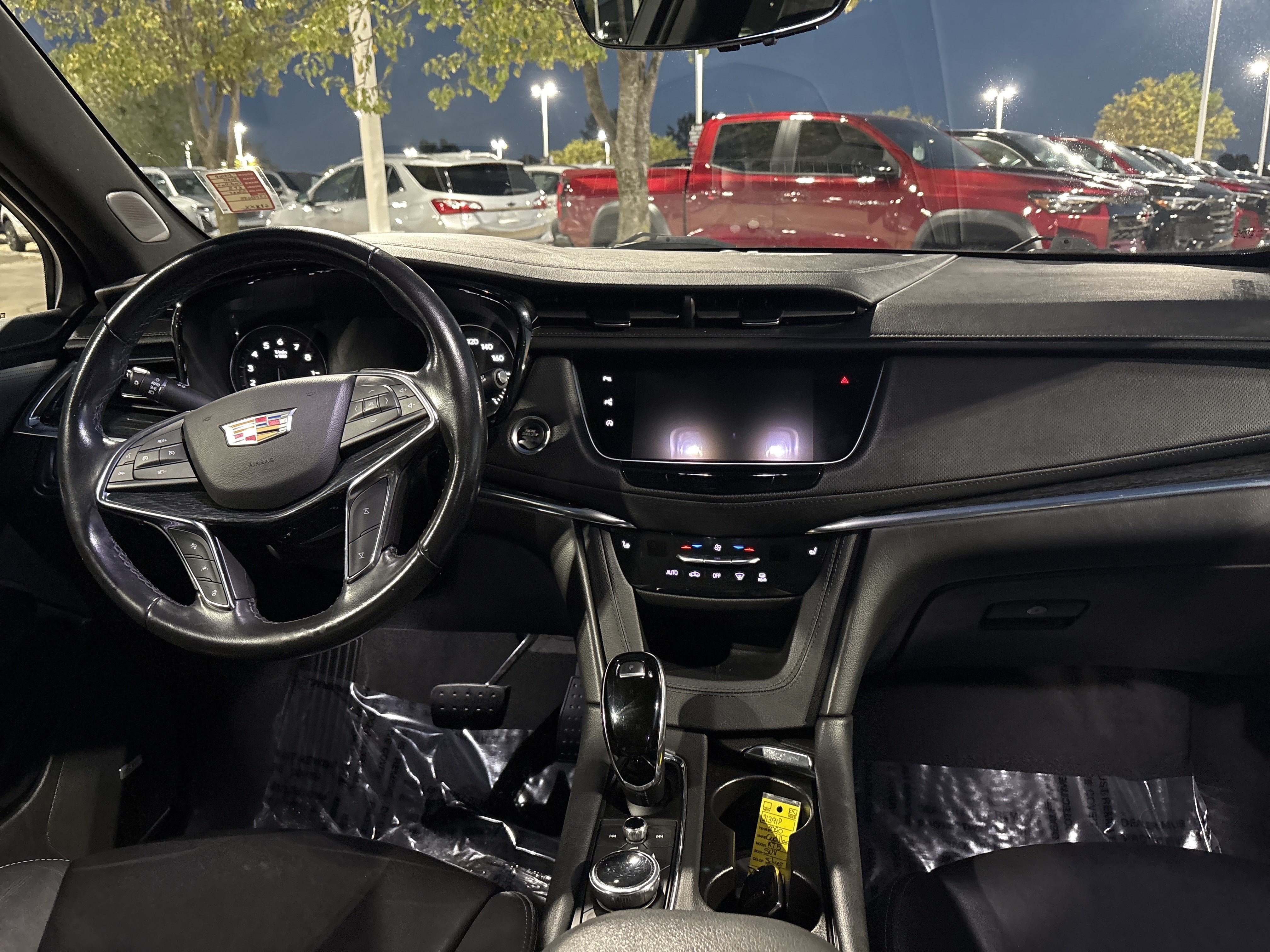 Used 2020 Cadillac XT5 Premium Luxury AWD/4WD image 15