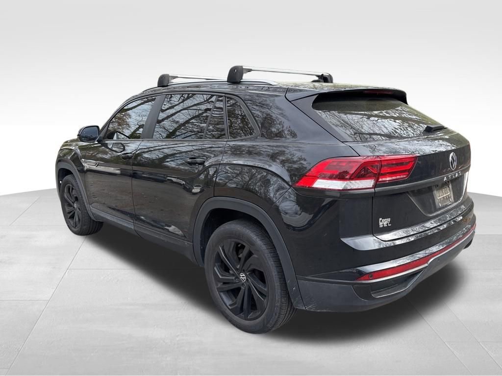 Used 2022 Volkswagen Atlas Cross Sport SEL image 3