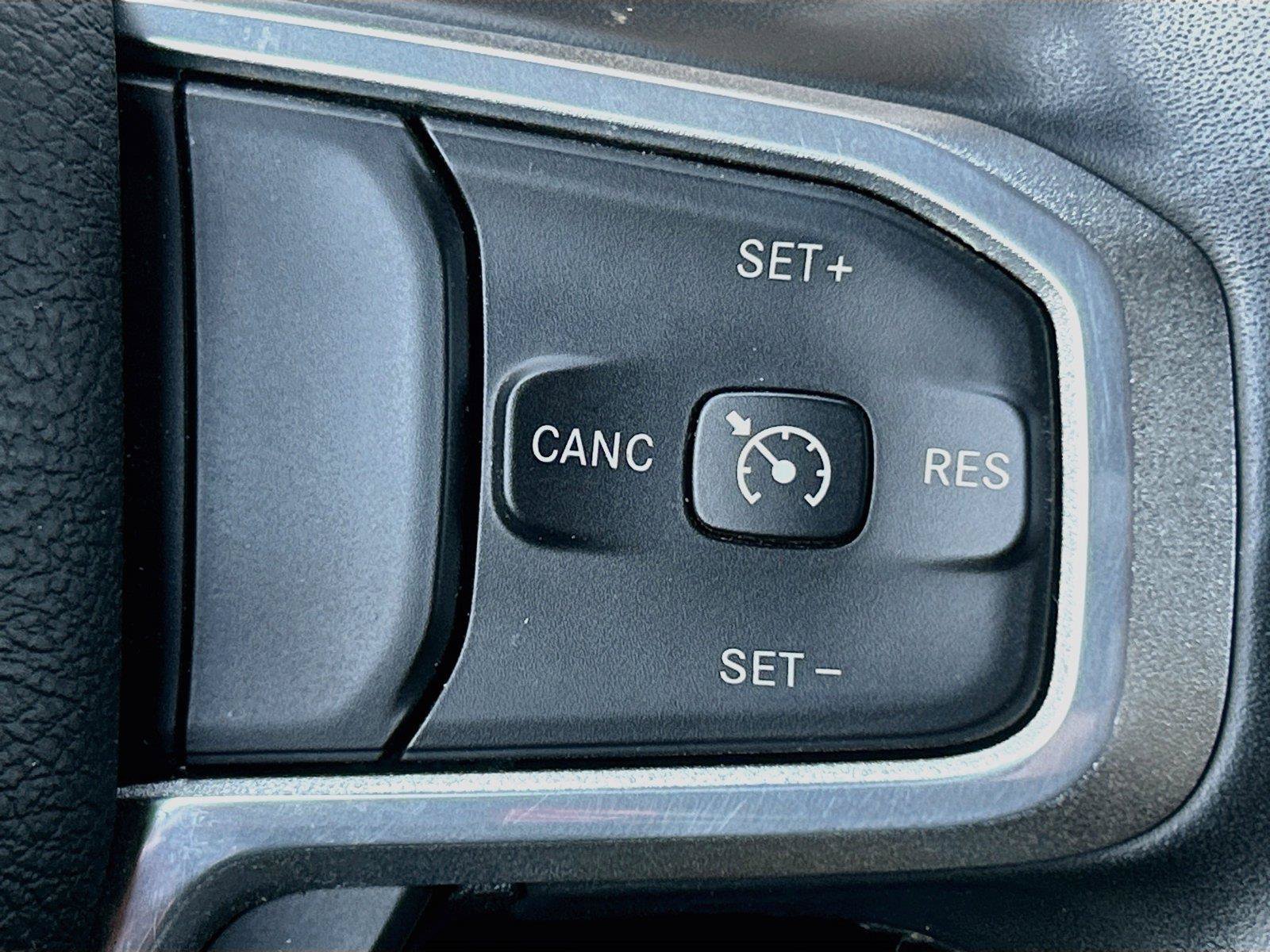 Used 2022 RAM 1500 Laramie AWD/4WD image 35